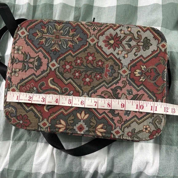 Vintage 80s 90s Y2K Needlepoint Tapestry Purse Handbag Structured Travel Case - Picture 12 of 15